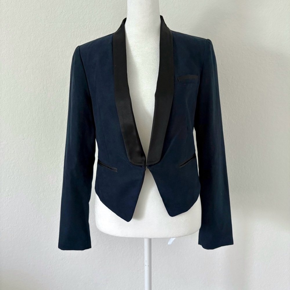 Elegant Black Women's Blazer